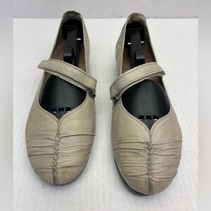 Softwaves Womens Mary Jane Flats, size 38, box 36